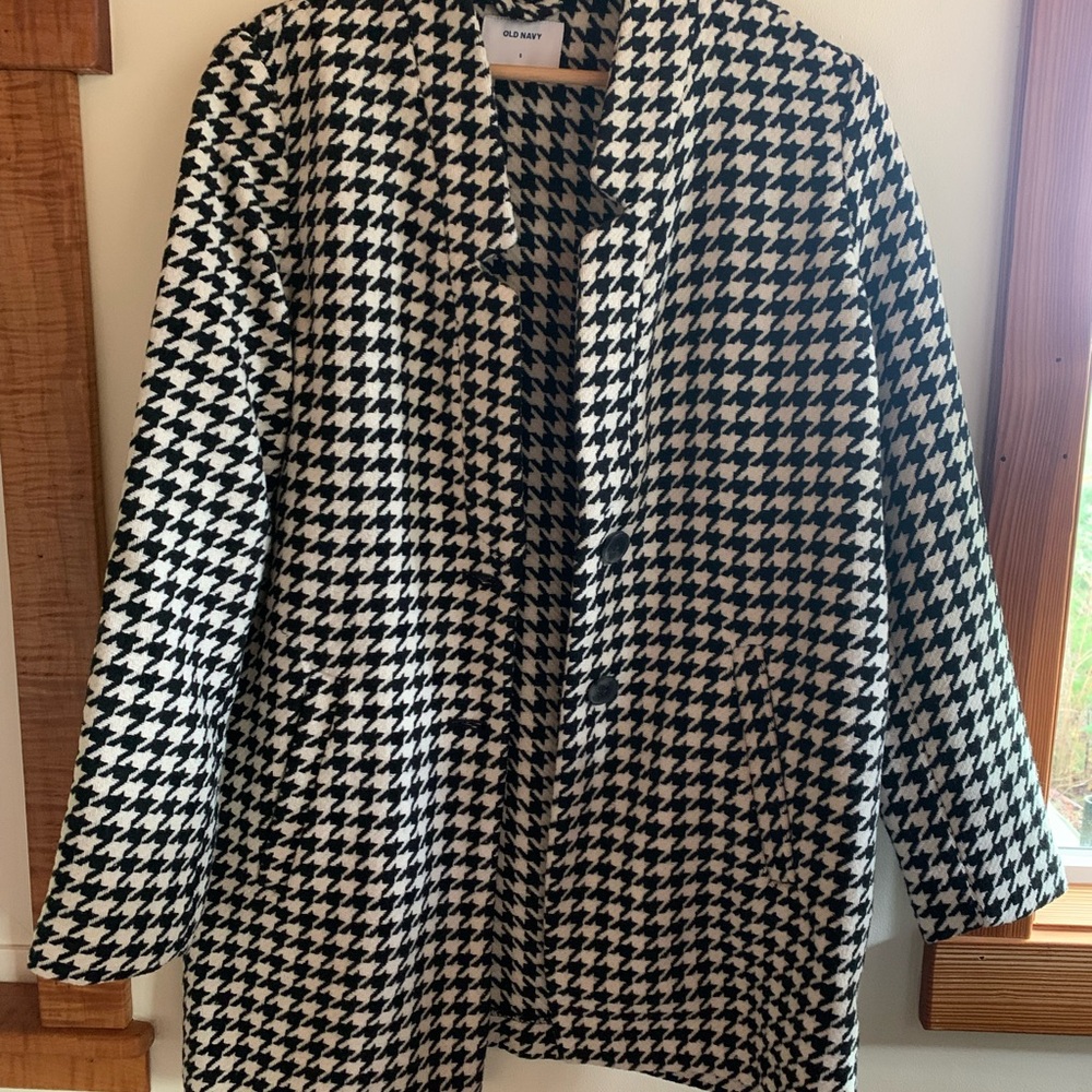 NWT Black and White Houndstooth Coat size Small